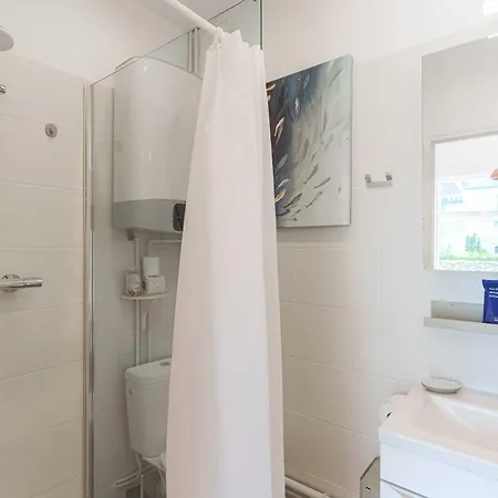 Flat In A Traditional Norman Townhouse - Garden * Deauville